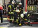 Kellerbrand mit Menschenrettung Koeln Brueck Hovenstr Olpenerstr P094